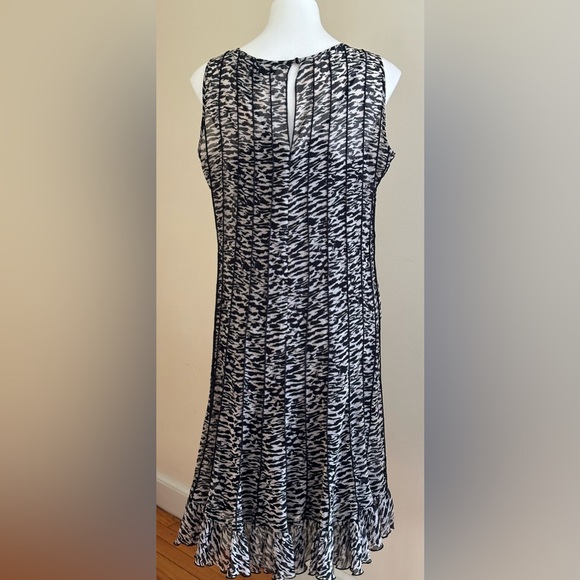 Jones New York Black & White Sheer Animal Print Pleated. With Slip Dress Sz 16W - Picture 7 of 15
